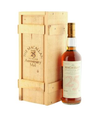 The Macallan Anniversary Single Highland Malt 25 ans 1971 Bouteille (70cl) 